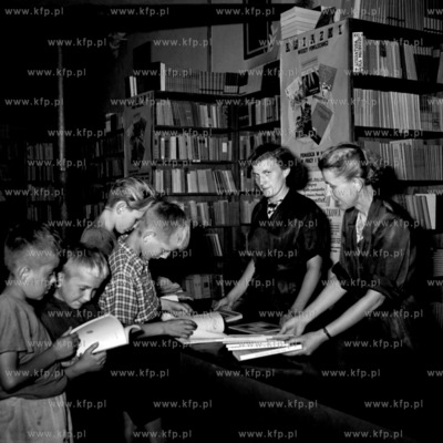Biblioteka. ( lata60 )
1962
0005949z
Fot. Zbigniew...