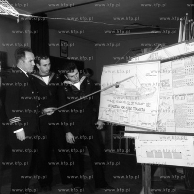 Wykład w Wyższej Szkole Morskiej. (lata60)
1965
0002200z
Fot....