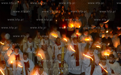 Msza sw. rezurekcyjna pod przewodnictwem ks. bp. Jana...