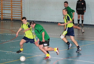 Ostatnia koejka Ligi Pilki Halowej gminy Kosakowo.
06.01.2008
fot....