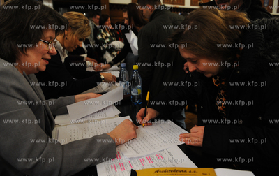 Sopot. Urzad Miejski. Losowanie mieszkan komunalnych.
05.01.2010
fot....