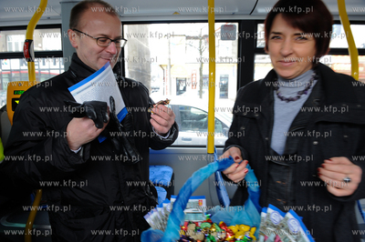 Gdynia. Przekazanie do uzytkowania nowych trolejbusow,...