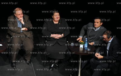 Teatr Wybrzeze-Scena Kameralna w Sopocie. Konwencja...