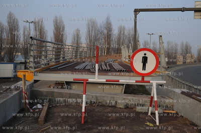 Budowa estakady rowerowej wzdluz Estakady Kwiatkowskiego...