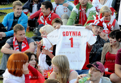 Gdynia Park Kibica w Parku Rady Europy. Gdynianie kibicuja...
