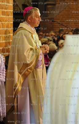 W uroczystooa Niepokalanego Poczecia NMP, w sobote...