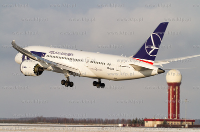 Boeing 787-800 Dreamliner Polskich Linii Lotniczych...