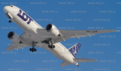 Boeing 787-800 Dreamliner Polskich Linii Lotniczych...