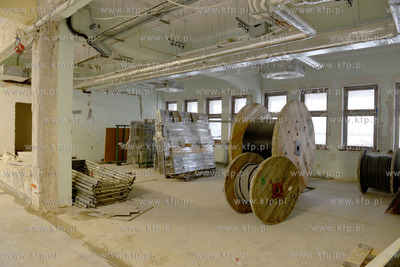 Gdynia. Dobiega konca remont elewacji budynku dawnego...