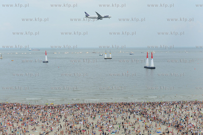 Gdynia - 4. przystanek Mistrzostw Swiata Red Bull Air...