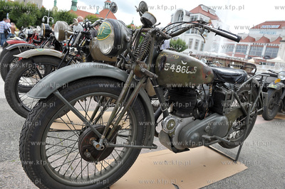 Sopot. Skwer Kuracyjny. Zlot zabytkowych motocykli....