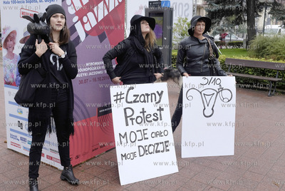 Sopot. Plac Przyjaciol Sopotu, Molo, Plac Konstytucji....