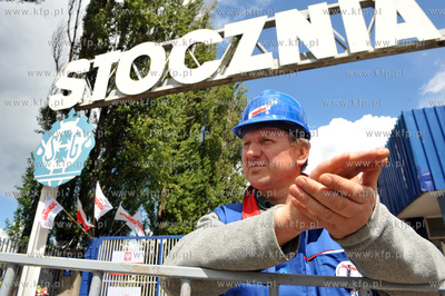 Gdansk. Plac Solidarnosci. Obchody 20 rocznicy obalenia...