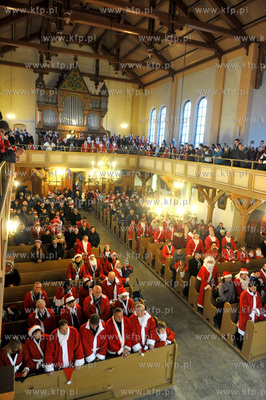 Szymbark na Kaszubach. VI Ogolnopolski Zjazd Swietych...