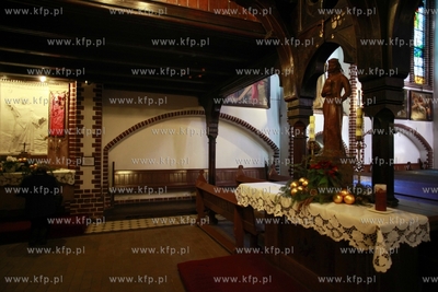 Sopot. Wnetrze kosciola garnizonowego sw. Jerzego przy...