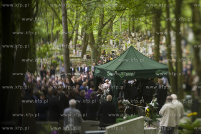 Cmentarz na Srebrzysku. Pogrzeb Marka Mazura.
01.06.2015
fot....