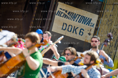 Gdansk. Stocznia Remontowa. Obudz Polske, niecodzienny...