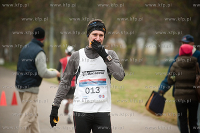 Gdansk. Teren AWFiS. Zyciowa Setka Gdanska - jedyny...