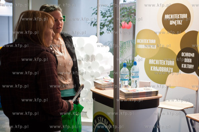 Uniwersytet Gdanski. Wydzial Prawa i Administracji....