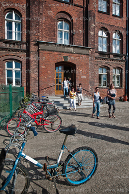 Stocznia Gdanska. Spacer z przewodniczka, bedacy czescia...