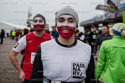 Gdynia. Skwer Kosciuszki. Start Biegu Niepodleglosci....