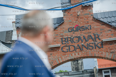 Gdansk. Spacer po Dolnym Wrzeszczu, poprzedzajacy uroczystosc...