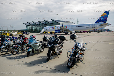 Port lotniczy im. Lecha Wałesy w Gdańsku Rębiechowie....