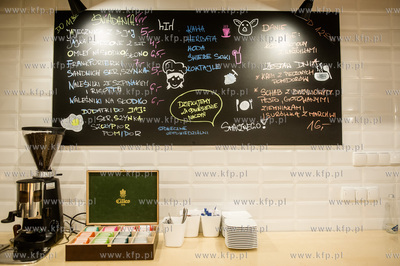 Gdańsk. Urząd Miasta. Otwarcie Baru Centrala, prowadzonego...