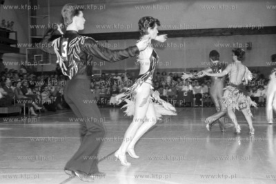 XVI Turniej Tańca Towarzyskiego „Jantar-86" w hall...