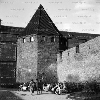 Baszta Słomiana na Targu Węglowym w Gdańsku.(lata60).
1963
0003934z...