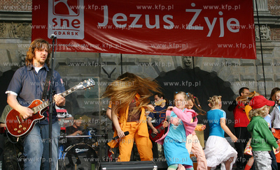 Koncert zespolu Arka Noego na Dlugim Targu w Gdansku,...