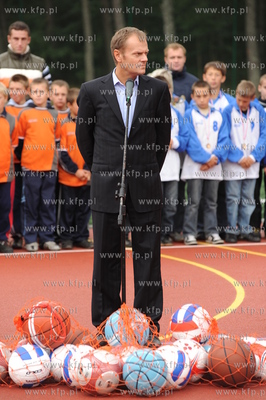 Garczyn kolo Koscierzyny. Otwarcie kolejnego boiska...