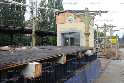 Remont peronu SKM na dworu w Sopocie
01.07.2009
fot....