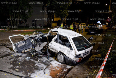 Tragiczny wypadek w Gdyni. Na skrzyzowaniu ulic Chylonskiej...
