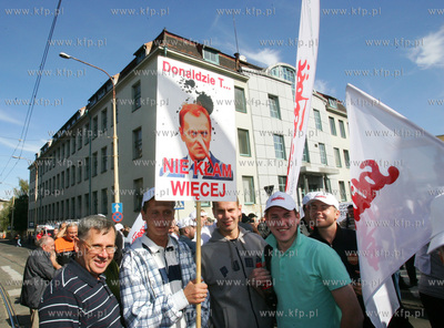 Szczecin. Kilka tysiecy zwiazkowcow z calej Polski...
