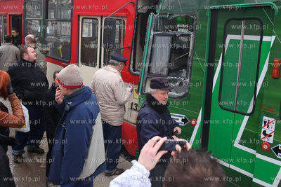 Gdansk, na skrzyzowaniu al.Grunwaldzkiej z Wojska Polskiego.doszlo...