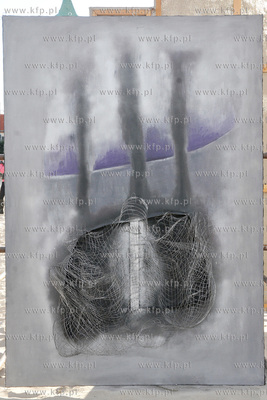 Sopot plaza przy Molo. Happening "Unwanted Things "...