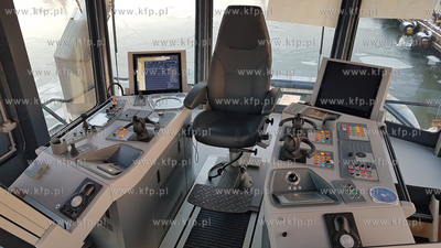 SD Tempest, holownik typu RotorTug z trzema pędnikami...