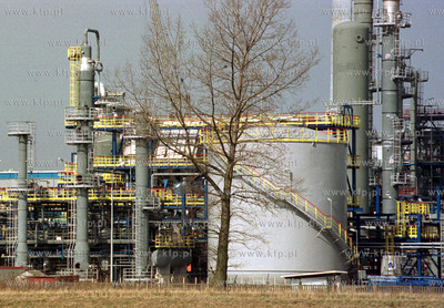 Rafineria Gdanska. 27.03.99 fot. Wojtek Jakubowski...