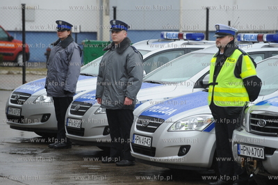 Komenda Miejska Policji w Gdyni. Nz uroczyste przekazanie...