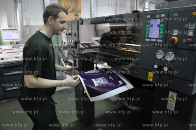 W drukarni POZKAL w Inowroclawiu rozpoczal sie druk...