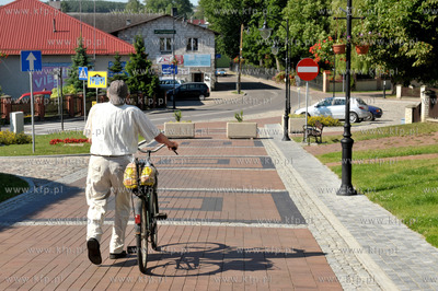 Deptak na ul. Klasztornej w Zukowie. 10.07.2014 Fot....