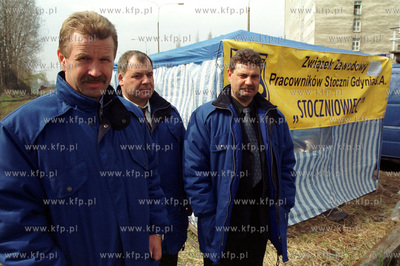 Przedstawiciele Zwiazku zawodowego Pracownikow Stoczni...