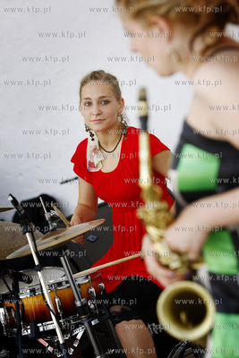 Gdynia. Plac Grunwaldzki.  Nail Quartet w ramach Ladies...