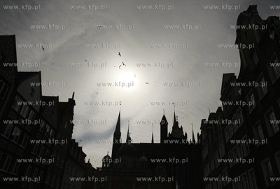 Gdansk. Kamienice przy ul. Grobla I i Kaplica Krolewska.
16.03.2010
fot....