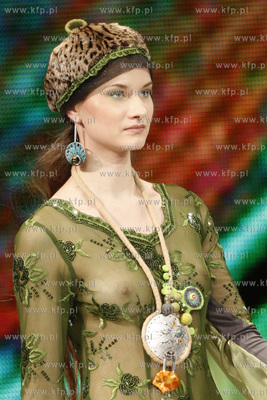 Gdansk. Gala Bursztynu i Mody Amberif 2011. Nz  pokaz...