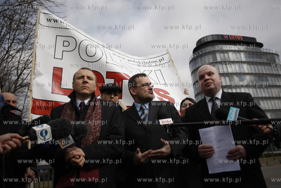 Gdansk. Konferencja prasowa Jacka Kurskiego, ktory...