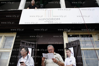 Wyscigi konne na sopockim hipodromie.
10.07.2011
fot.Krzysztof...