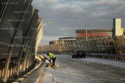 Gdansk. Wiadukt nad Grunwaldzka w ciagu budowanejTrasy...