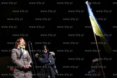 Manifestacja poparcia dla Ukrainy na Placu Solidarnosci...